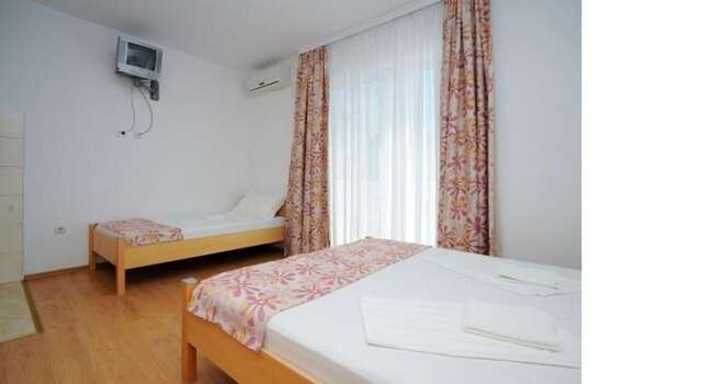 Фермерские дома Apartments and Rooms Ljiljana&Smilja Улцинь-24